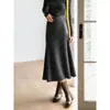 Falda midi gris oscuro