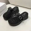 2026 Falda Interior de Malla Tejida Estilo Francés Casual Nuevo Zapatos Cerrados para Mujer Primavera/Verano Sandalias Retro Huecas de Suela Gruesa