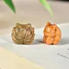 Colgante Pequeña Zorra Tallada en Sándalo Verde Cadena para Teléfono Móvil Llavero Agujeros Pasantes Superior e Inferior DIY Accesorios para Collar de Zorro de Nueve Colas