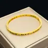 Pulsera de Acero de Titanio, Pulsera de Palabras Romanas de Moda y Personalizada, No se Desvanece, Accesorios de Pulsera Sencillos Coreanos para Mujer, Estilo Europeo y Americano para Hombre
