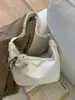 Bolso Grande de Mujer Otoño/Invierno 2025 Nuevo Diseño Vintage Bolso de Hombro Cruzado Plegado Bolso Dumpling para Viajes