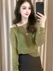 Atmosfera de Início de Outono Estilo Coreano Conjunto Verde Irregular Francês Manga Longa Ombro Único Tricô Feminino Solto Sem Ombros