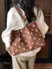 Bolso de hombro de lunares nuevo 2026 transfronterizo, bolso tote de gran capacidad para mujer para ir al trabajo, bolso de mano moderno y versátil, bolso de hombro