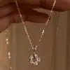 Colar Flor de Diamante Brilhante Estilo Japonês Feminino de Luxo Leve para Mulheres, Corrente de Clavícula Simples Elegante Exquisita de Aço Titânio de Nicho Não Desbota