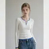 Suéter de tricô branco slim fit para o início do outono, nova coleção feminina 2026, top chique e moderno estilo francês que te deixa mais jovem