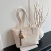 Bolsa Tote de Gran Capacidad para Mujer 2026 Primavera Nuevo Estilo Bolso de Mano Versátil de Alta Gama Hombro Único Axila Viaje Bolsa Grande
