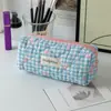 Nova bolsa de lápis de bolo de morango de desenho animado fofo, bolsa de armazenamento de papelaria de coração para meninas, caneta de grande capacidade, régua, caixa de papelaria