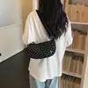 Bolso de maquillaje nuevo de un solo hombro cruzado de gran capacidad, versátil y adecuado para ir al trabajo, estilo lindo de lunares dopamina, adecuado para deportes al aire libre