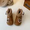 Zapatos de algodón cálidos con forro de felpa estilo coreano para niña, nuevo estilo invierno 2025, calzado exterior para bebés y niños pequeños, zapatos cálidos con forro de felpa Birkenstock