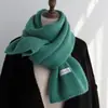 En stock al por mayor del fabricante: Bufandas de punto unisex para invierno, bufandas cálidas y de moda para parejas, calentadores de cuello versátiles de color liso