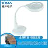Venta al por mayor de fábrica TS-1502 con luz LED con enchufe dos en uno con clip auxiliar de escritorio para lectura trabajo lupa