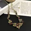 Collar vintage de segunda mano, lujo ligero europeo y americano, cadena de clavícula de alta gama, diseño de nicho, moderno y versátil, joyería llamativa