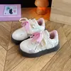 Zapatos Casuales Versátiles de Moda para Niñas 2026 Primavera y Otoño Nuevos Zapatos Forrest Gump de Suela Suave para Niños Mayores Zapatos Deportivos para Correr