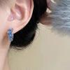 Pendiente Explosivo Distintivo Azul Irregular para Mujer Temperamento Pendientes de Moda Diseño Nicho Avanzado Único Pendientes Combinables