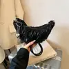 Design único, bolsa de bolinho estilosa e distinta, nova bolsa feminina fashion e casual, bolsa de ombro e transversal primavera 2026