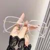 Gafas de Prescripción de Montura Cuadrada Grande con Monturas Negras, Personalizables con Logo en la Varilla, Adecuadas para Looks de Maquillaje Natural y Uso de Oficina