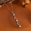 Nuevo Conjunto de Collar con Colgante de Estrella Blanca y Pendientes, Único y Lindo Conjunto de Estrella de Cinco Puntas Sol Luna Borla Pedrería para Mujeres
