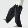 Calça jeans cargo masculina oversized estilo retrô japonês de Hong Kong, modelagem reta, tamanho grande, modelo americano plus size, coleção outono/inverno 2026.