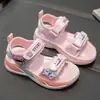 Sandalias para niñas 2025 nuevo verano suela suave zapatos deportivos de playa moda niña bebé niña pequeña zapatos de princesa