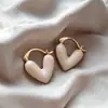 @Oferta Especial@Pendientes de Corazón Dulce y Fresco Nuevo Estilo 2025 Pendientes Personalizados de Esmalte Goteo Diseño de Nicho Pendientes de Corazón Blanco Grande de Melocotón para Mujeres