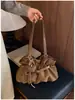 Bolsa plissada de camurça de alta qualidade para mulheres, nova bolsa de ombro de grande capacidade para o outono de 2026, bolsa tote vintage para o dia a dia