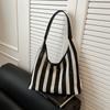 Bolsa Tecida Estilo Férias de Verão Francês 2025 Moda de Verão Casual Bolsa Tote de Grande Capacidade Estilo Preguiçoso Bolsa de Ombro