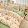 Juego de Ropa de Cama Fresco y Sencillo de Algodón Puro Cepillado de Cuatro Piezas para Madre y Bebé, Sábana y Funda de Edredón de Algodón Lavado Amigables con la Piel, Juego de Tres Piezas para Dormitorio de Estudiante