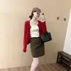 Cárdigan de punto hueco color azul Klein para mujer, estilo corto ajustado para principios de otoño, extremadamente favorecedor, top de dopamina