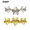 Wt-C333 Diseño Único de Tres Flores Conector de Colgante Chapado en Oro de 18 Quilates Accesorios para Pendientes Hechos a Mano