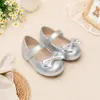 Sapatos Mary Jane Femininos com Laço Sapatos de Daminha de Honra Desempenho em Banquete Sapatos Infantis Velcro Solado Macio Antiderrapante Sapatos Individuais de Princesa