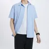 Camisa de Manga Corta para Hombre Verano Color Sólido Bolsillo Casual Camisa para Hombre Moderna Coreana Versátil Negra Blanca