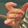 Loja de Ouro Mesmo Estilo Colar com Pingente de Laço e Franja Feminino Ouro de Areia Vietnamita Luxo Leve Design de Nicho de Alta Qualidade Simples Mesmo Estilo