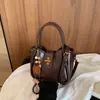 Bolsa de Mão Retro Chic Transfronteiriça Feminina 2026 Nova Tendência Moda Bolsa Saco Casual para o Dia a Dia Uma Alça Ombro Transversal