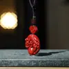 Llavero de Coche Pixiu de Cinabrio, Colgante Pixiu Sosteniendo una Bola, Adorno para el Año de Nacimiento, Colgante para Bolso, Colgante Exquisito