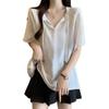 Camiseta Manga Curta Estilo Preguiçoso com Pingente Plus Size para Mulheres Verão 2025 Nova com Caimento Solto, Efeito Emagrecedor e Moda que Cobre a Pele com Decote V para Mulheres