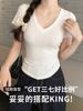 Camiseta de manga corta modal negra con estampado de mascarilla para mujer, cuello en V, seda de hielo, cuello bajo, suelta, para primavera y otoño, 2025