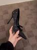 Sapatos de salto alto para mulheres 2025 primavera novo estilo preto arco elegante stiletto bico fino flats com strass