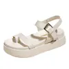 Sandalias de mujer ultraligeras de suela gruesa verano casual con clip en el dedo tipo muffin suela suave tira romana sandalias de playa