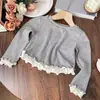Camiseta de Niña para Primavera y Otoño, Ropa Infantil de Bebé de Moda con Cuello de Encaje, Falso Dos Piezas, Bloques de Color, Borde de Volantes, Camiseta Base, Ropa Infantil Transfronteriza