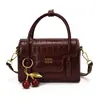 Bolsa de Ombro Feminina 2026 Verão Nova Estilosa Popular Fashionable Textura Ombro Único Transversal Pequena Quadrada