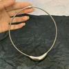 Colar de aço de titânio não-desbotamento avançado frio metal estilo cotovelo curvo pingente design colar moda all-match colar