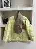 Chaqueta Corta de Plumas Estilo Coreano Precio Especial Liquidación Vendiendo a Precio de Pérdida Todos los Artículos Calidad Súper Buena Por Orden de Llegada