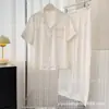 Pijama de Verano con Estampado Hueco de Manga Corta y Pantalón Largo de Seda Helada para Mujer, Estilo Popular en Línea, Conjunto Sencillo de Ropa de Casa para Mujer al por Mayor