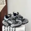 Zapatos tipo Dad de Moda Versátiles para Niñas 2026 Primavera/Verano Nuevos Tenis de Malla Transpirable para Niños Zapatos Casuales para Niños Tendencia