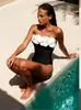 Traje de Banho Feminino Peça Única Um Ombro Estilo Europeu e Americano 2026 Amazon com Recortes Sexy Comércio Exterior Transfronteiriço Design Color Block