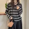 Suéter europeo de punto a rayas sencillo, top de moda, nuevo cárdigan de punto para principios de otoño, corte holgado casual, protección solar