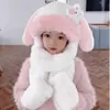 Conjunto Todo en Uno de Gorro, Bufanda y Guantes para Niños con Orejas Móviles, Gorro de Felpa para Invierno, Kuromi Grueso para Niñas, Cálido y a Prueba de Frío