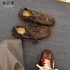 Zapatos de entrenamiento alemanes de cuero genuino, suela blanda, con cordones, de goma antideslizante, para aumentar la altura, para mujer, nuevo casual deportivo Cortez 2026 otoño