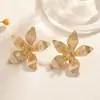 Pendientes de Aleación con Forma de Flor de Moda de Venta Caliente Transfronterizos para Mujer, Opcionales Multicolor, de Gama Alta, Adelgazantes, Pendientes Modernos Europeos y Americanos