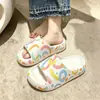 Nuevas Chanclas de Dibujos Animados de Verano Más Vendidas para Mujer Sandalias Casuales Antideslizantes de Dos Vías Chanclas de Playa y Jardín